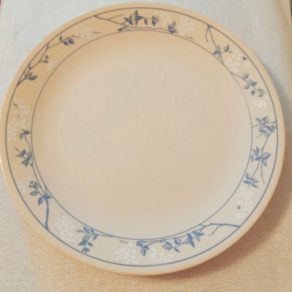 Vtg Corelle FIRST OF SPRING Floral Dinner Plates 10 1/4" Set Of 4.
